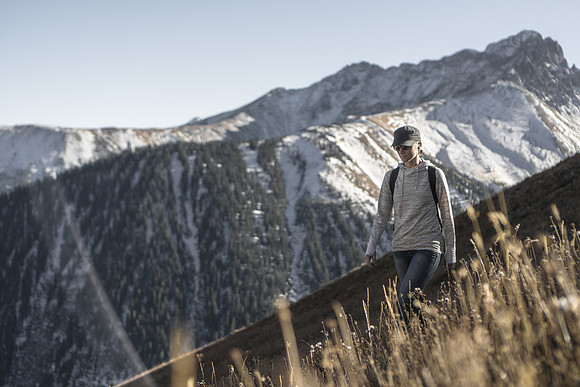 Opus Hut day hike